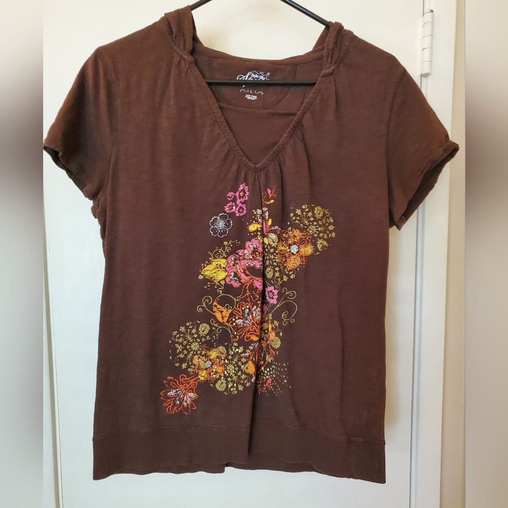 Women's short sleeve hooded shirt